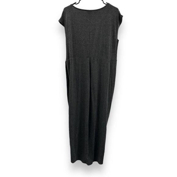 Torrid Shirred Tulip Gray Short Sleeve‎ Ruched Midi Dress in Charcoal Heather 1X - Picture 6 of 11